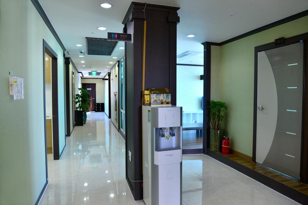 Seom Guesthouse Seogwipo Luaran gambar