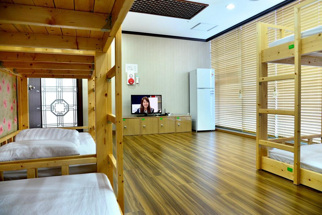 Seom Guesthouse Seogwipo Luaran gambar